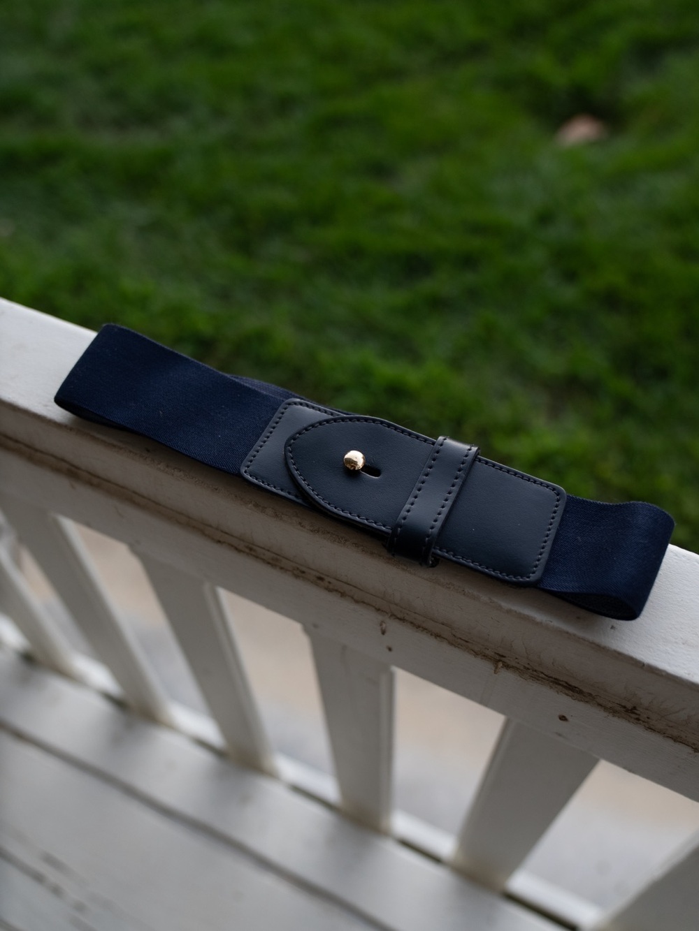 Vintage Calderon Navy Blue Elastic Stretch Waist Belt S 1273 Gold Button Cinch